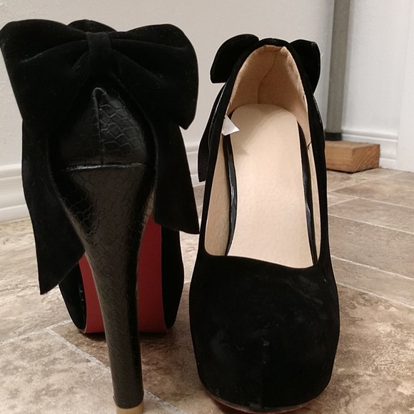 Shoes - Bow heels size 37, 6/7